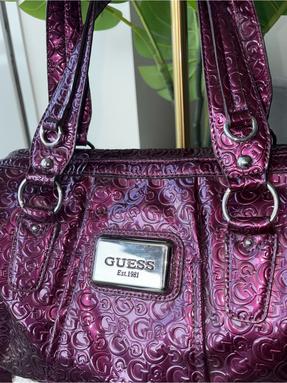 Vintage Y2K GUESS Plum Embossed G Monogram Bowler Satchel Shoulder Bag Purse - Picture 3 of 10